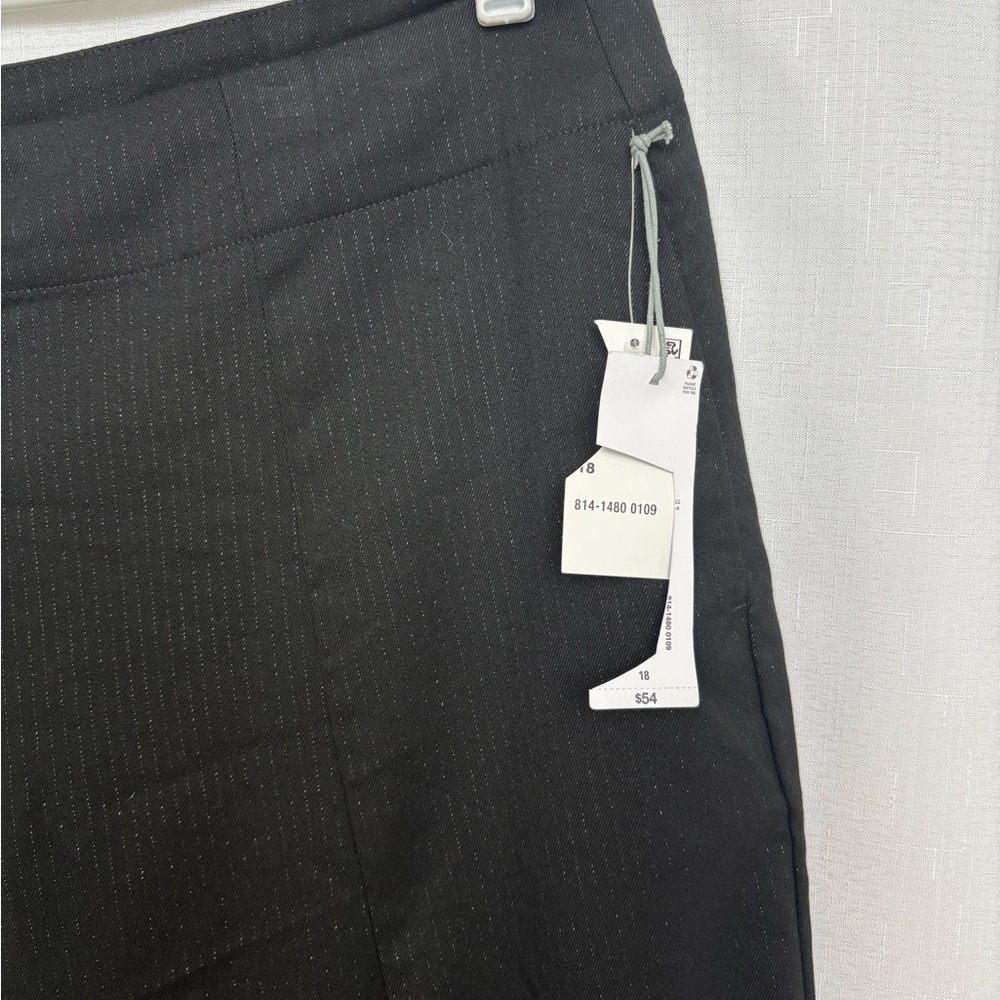 Brand-new Women's Black wide leg Pants pleated leg design - Picture 7 of 8